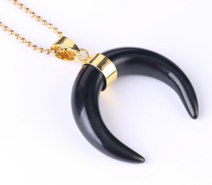 Natural marble
s Crescent Moon Necklaces Pendants Purple Crystal rosy color Quartz White marble
Gold Color Reiki young lady
Jewelry